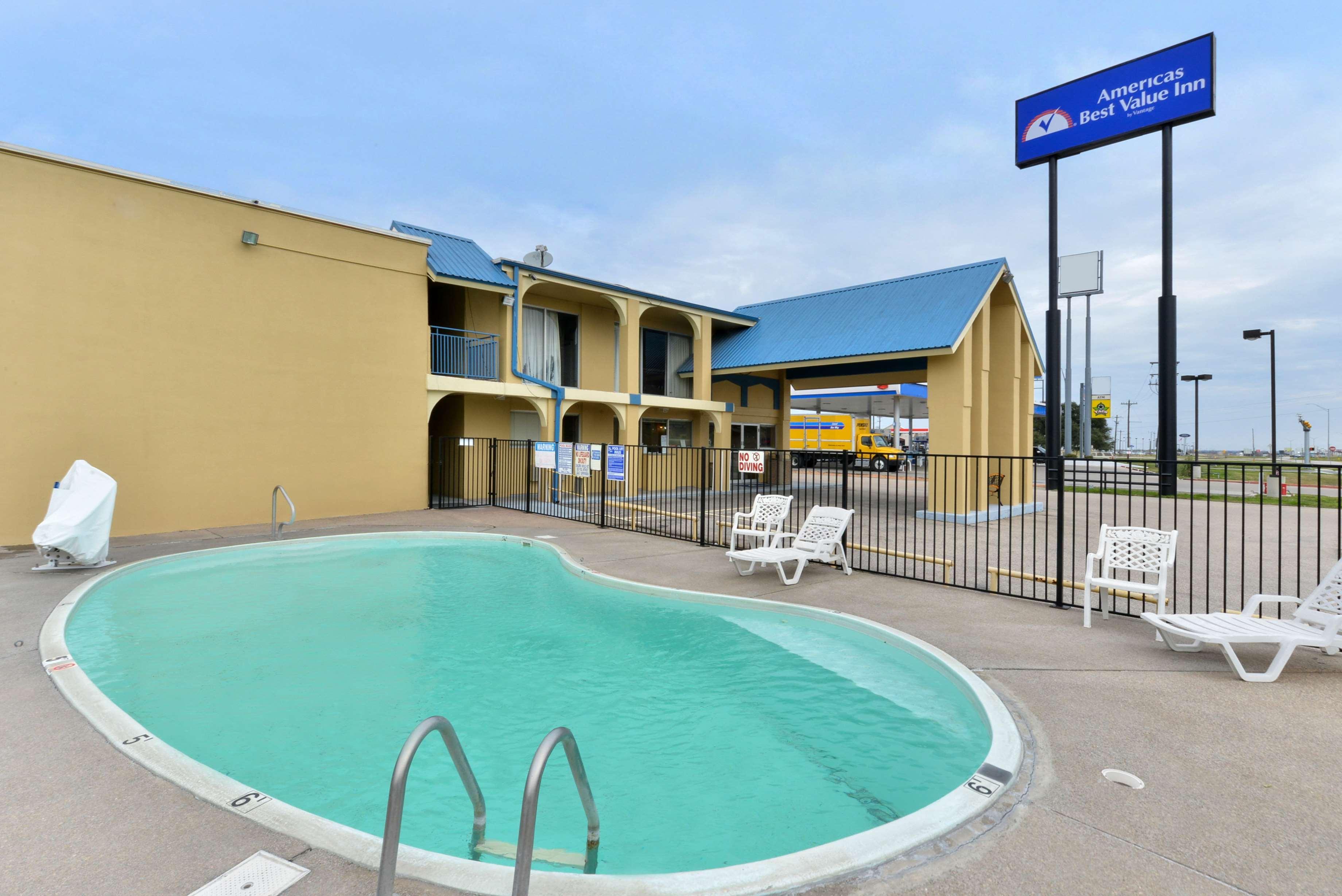Americas Best Value Inn Schulenburg Exterior foto